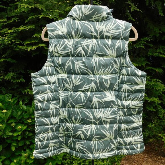 Lands' End Tropical Leaf Print 600 Down Vest NWT - Picture 3 of 6